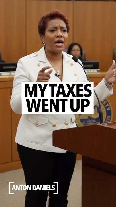 HippyTreehugge1's tweet card. Residents are turning against the Mayor of Chicago after getting...