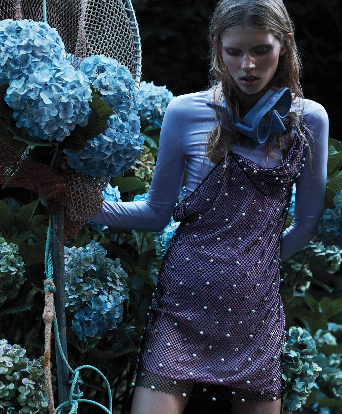 fasheditorial's tweet card. Photographer Josh Olins, Fashion Stylist Anastasia Barbieri, Hair Stylist Cim Mahony, Makeup Artist Sally Branka, Casting Piergiorgio Del Moro, Production Page, Model Ida Heiner.