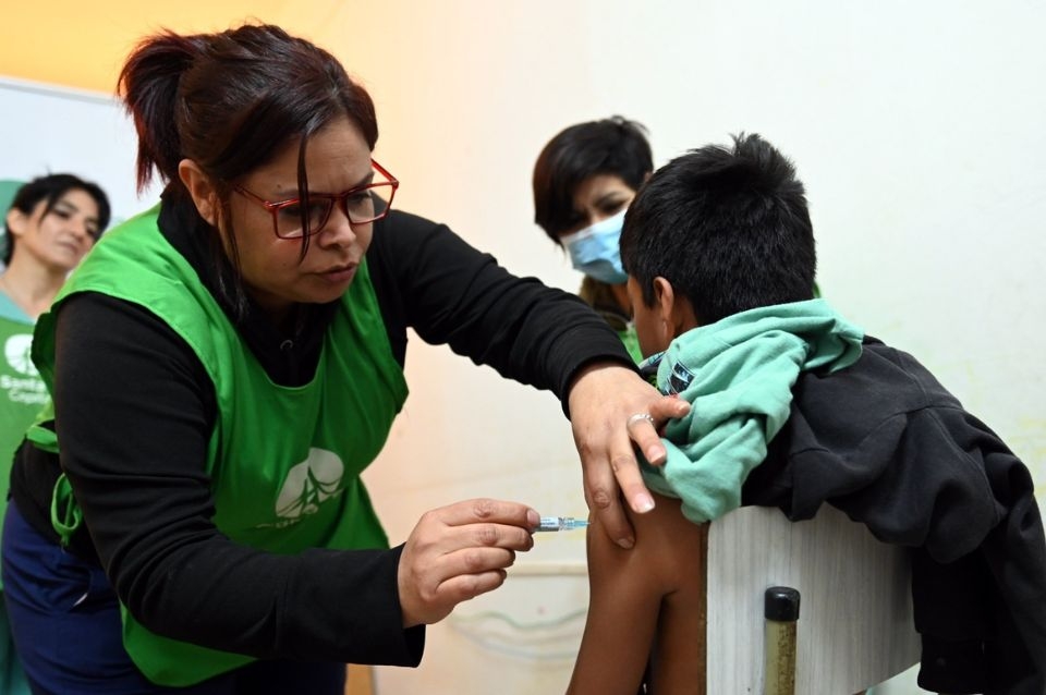 radiolt10's tweet card. La intención es completar los carné de vacunación en niños y adultos mayores. Las acciones continuarán en el hall de la Municipalidad, en la terminal y en plazas y paseos.