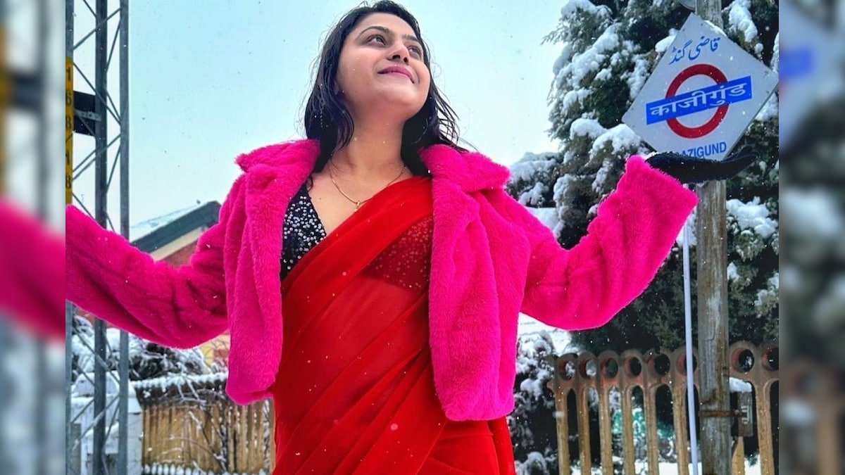 News18Telugu's tweet card. Jyoti Malhotra: ఇప్పుడు దేశమంతా మారుమోగుతున్న పేరు ఏదైనా ఉందా అంటే.. అది జ్యోతి మల్హోత్రా. అమె లాగా ఇంకా చాలా మంది గూఢచర్యం చేస్తున్నట్లు తెలిసినా.. ఆమె యూట్యూబర్ కావడంతో.. నెగెటివ్‌గా బాగా ఫేమస్...