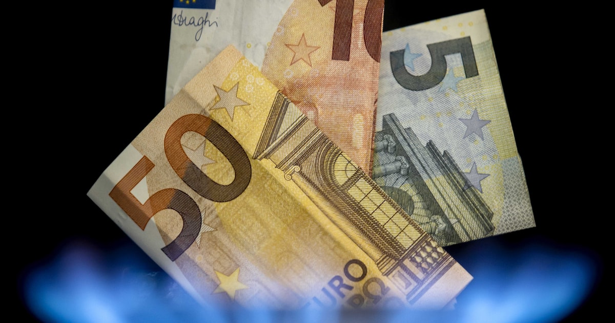 ADnl's tweet card. De Nederlandse schatkist loopt op een wrange manier binnen door de oorlog in Oekraïne. Nu de gasprijs omhoog is geschoten schatten vooraanstaande economen in dat de inkomsten al gauw vijf miljard...