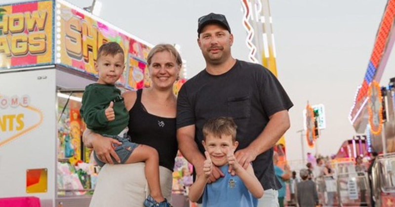 Tweet card summary image