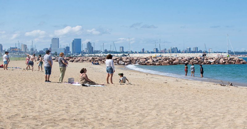 Tweet card summary image