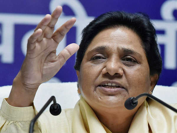 thatsMalayalam's tweet card. Mayawati Close Aide Supports BJP Candidates in UP; Sacks from the BSP, മുതിര്‍ന്ന ബിഎസ്പി നേതാവ് രാംവീര്‍ ഉപാധ്യായയെ പാര്‍ട്ടിയില്‍ നിന്ന് പുറത്താക്കി. പാര്‍ട്ടി അധ്യക്ഷ മായാവതിയുടെ വലംകൈ എന്ന്...