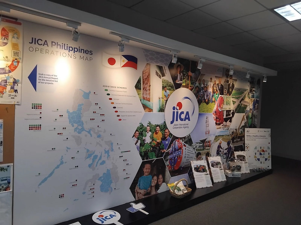 DCEC's tweet card. 会議は日本語での発信だけだったようで、TESZARAのメンバーはChatGPTを活用して内容を理解したとのこと。 JICAはフィリピンを「アジアの経済の明るい星」と位置づけ積極的に支援をしていきたいとのことでした。 JICAはフィリピンを東南アジアにおける経済的に有望な国と位置づけ、以下の点を強調しています： • 経済成長：フィリピンは近年、GDP成長率が6～7％程度で推移し、国際的な信用格...