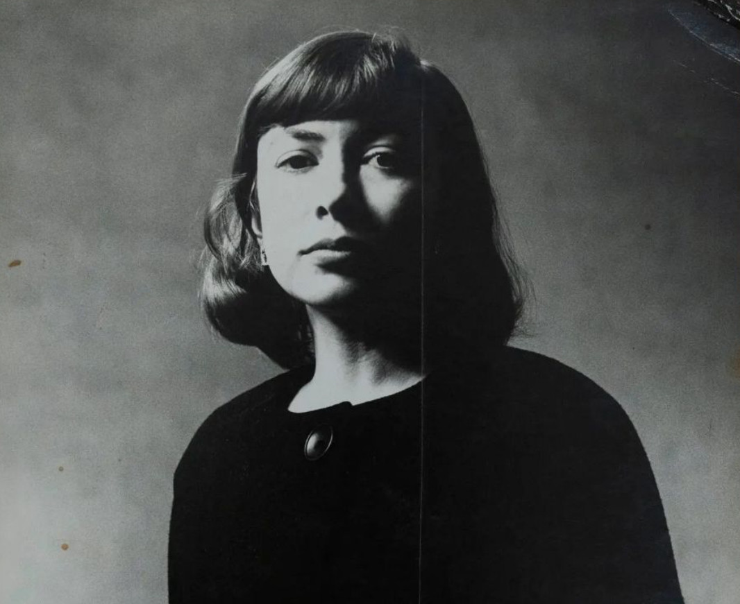 AnthologiaLitt's tweet card. "Remember what it was to be me: that is always the point."