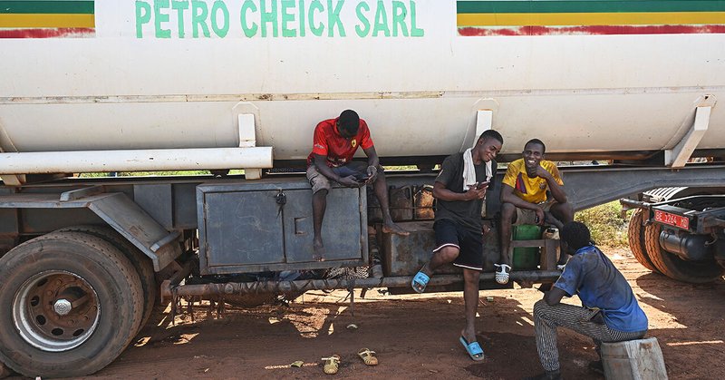 Tweet card summary image