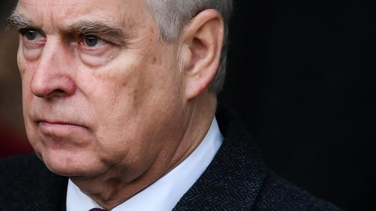 SOASpress's tweet card. Authorities banned alleged spy Yang Tengbo from entering the UK after finding he had an “unusual” relationship with Prince Andrew, revealed in court documents last week. The Chinese businessman, who…