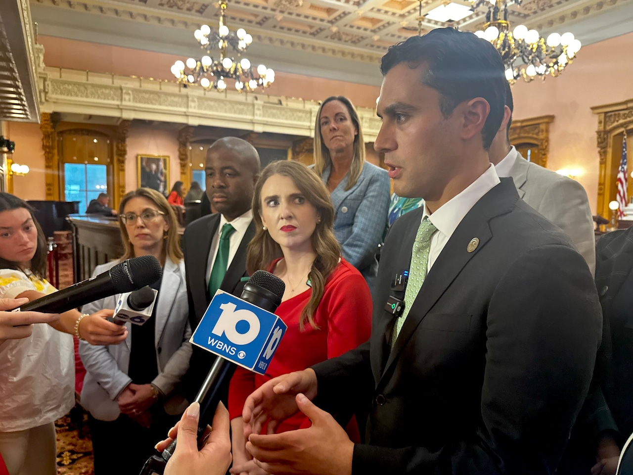 scottpullins's tweet card. More than a million Ohioans could lose access to food assistance this weekend if the federal government shutdown continues — and state lawmakers are clashing over what to do about it.