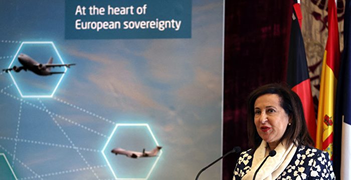 vttyks's tweet card. 西班牙國防部稱，週三（9月24日）早上，該國國防大臣瑪加麗塔‧羅夫萊斯（Margarita Robles）乘坐一架西班牙軍用飛機飛往立陶宛。在波羅的海沿岸的俄羅斯「飛地」加里寧格勒州（Kaliningrad）附近，飛機全球定位系統（GPS）遭遇干擾。