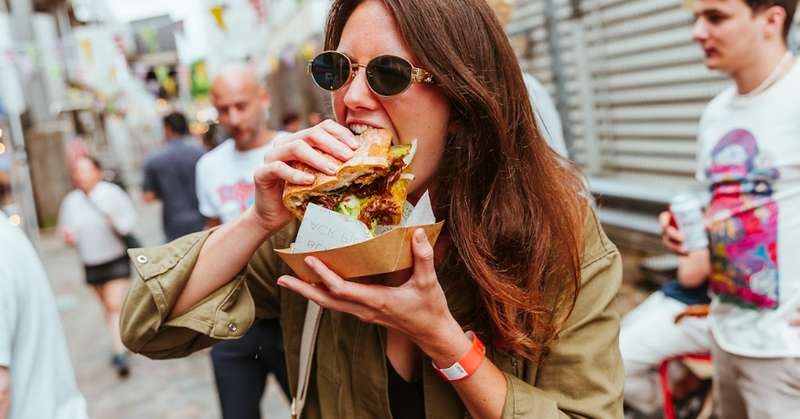 Tweet card summary image