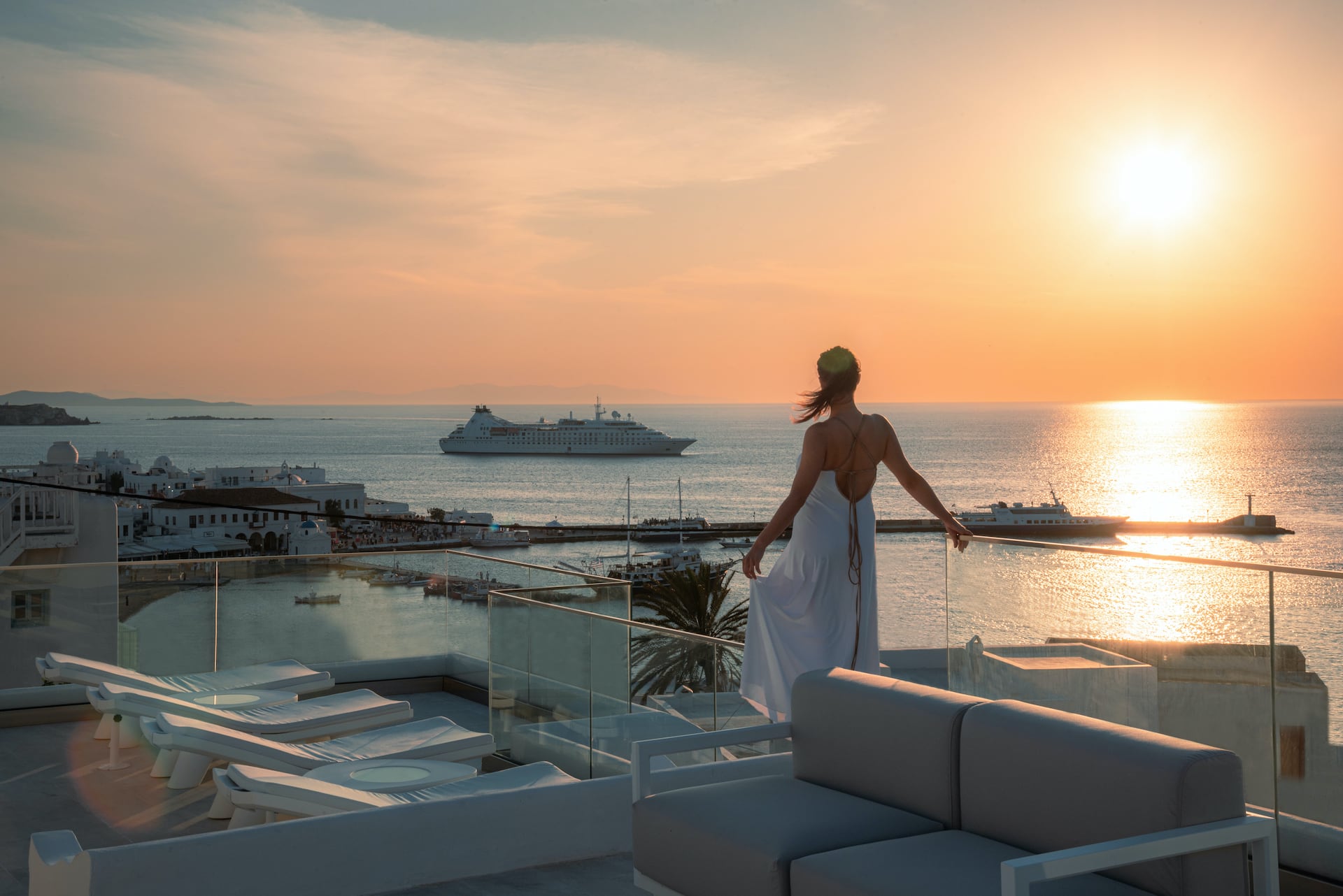 x2interactive's tweet card. Indulge in luxury at Petasos Chic Mykonos Town Hotel. Discover exquisite accommodation, impeccable service, and an unforgettable island escape. Book now!
