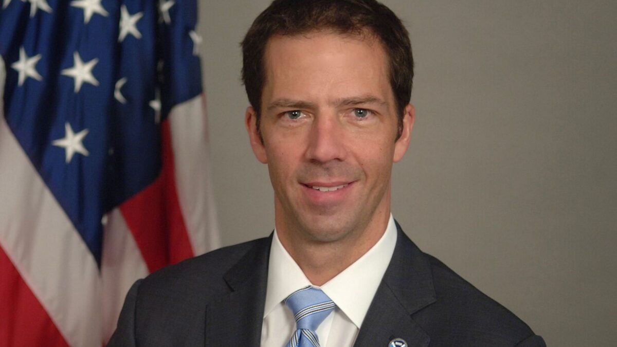 kinolina's tweet card. Neil Jacobs, who was confirmed by the Senate on Tuesday, was found to have violated the agency's code of ethics during the first Trump administration.