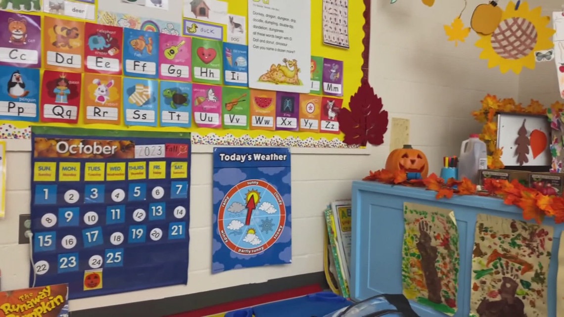 CSUSAhq's tweet card. 451 Florida schools received statewide recognition for their support for military families. Did your child's school make the list?