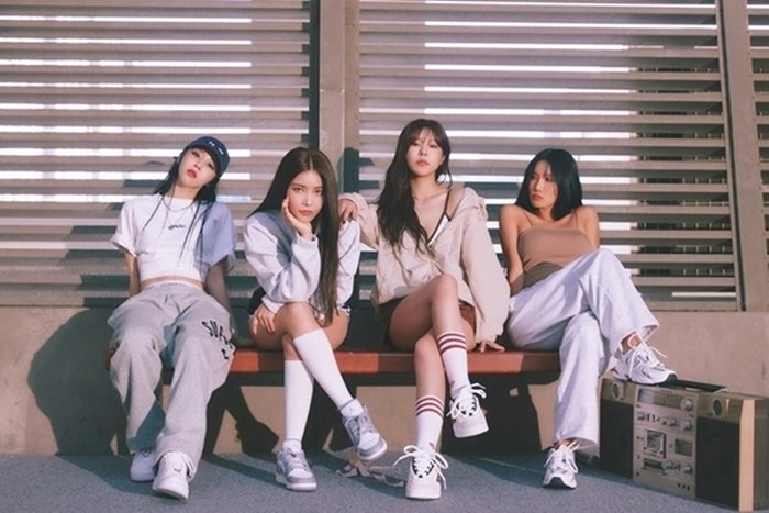 MoomooMuch's tweet card. Mamamoo is set to make a long-awaited comeback as a full group.On the 30th, Rainbow Bridge World (RBW) told Maeil Business Star Today, “Mamamoo is actively discussing a full-group comeback, aiming...