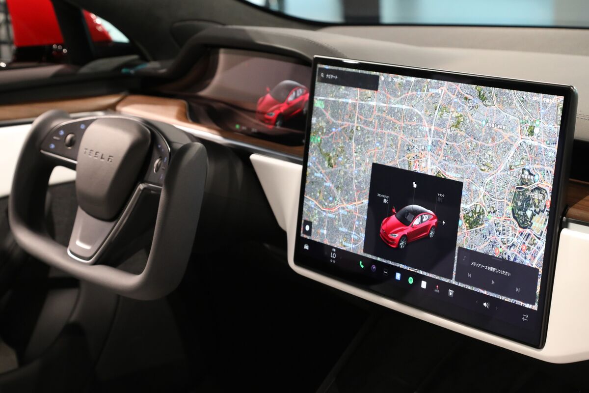 markgurman's tweet card. Tesla Inc. is developing support for Apple Inc.’s CarPlay system in its vehicles, according to people with knowledge of the matter, working to add one of the most highly requested features by...