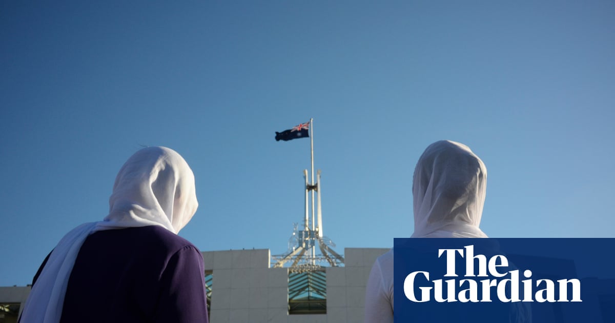 DrDaveTittensor's tweet card. Islamophobia in Australia report details 309 in-person incidents between early 2023 and late 2024, with girls and women bearing the brunt of the attacks