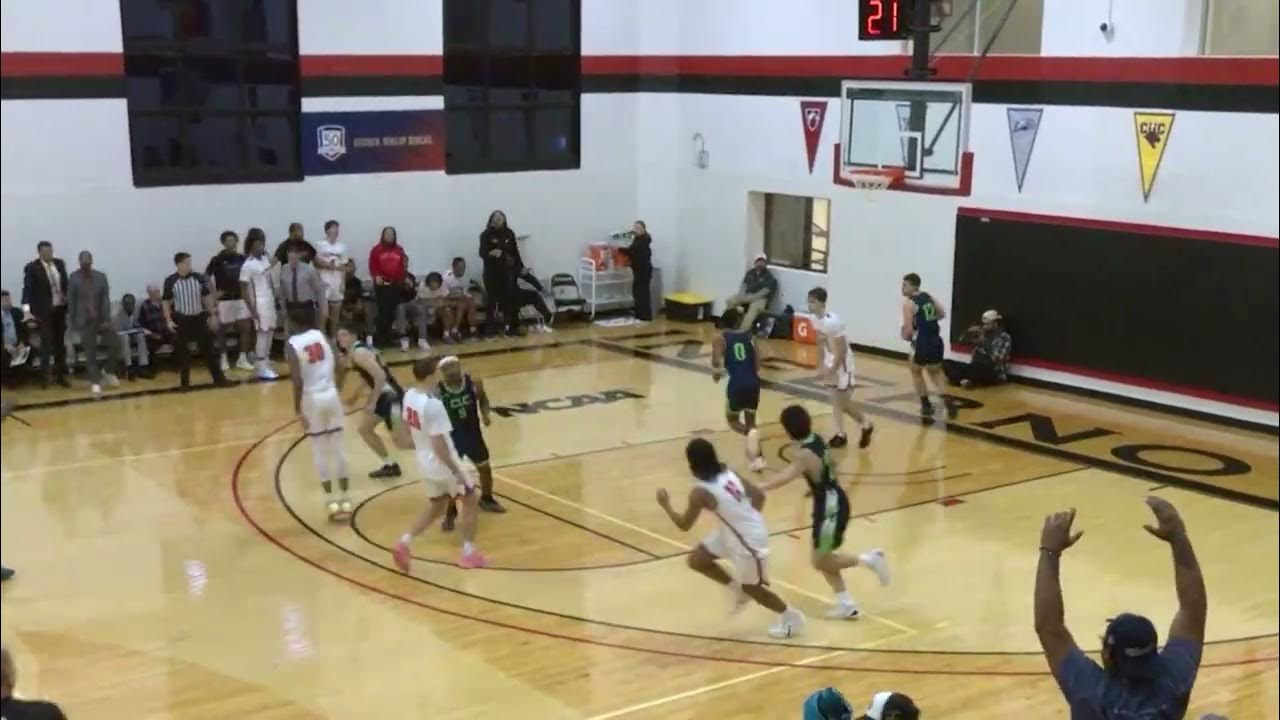 MATC_Athletics's tweet card. Noah Daniels Dunk vs College of Lake County (11/19/2025)