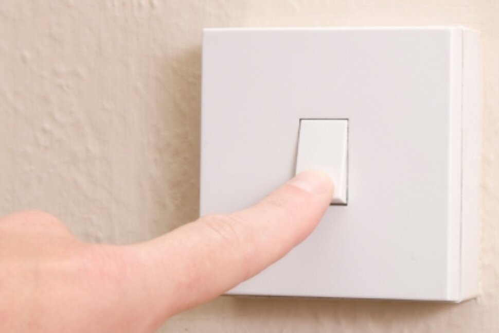 daragreaney's tweet card. With voice control, remote disability, motion detectors, and smart home integration, these smart light switches can make your home more modern and connected than ever.