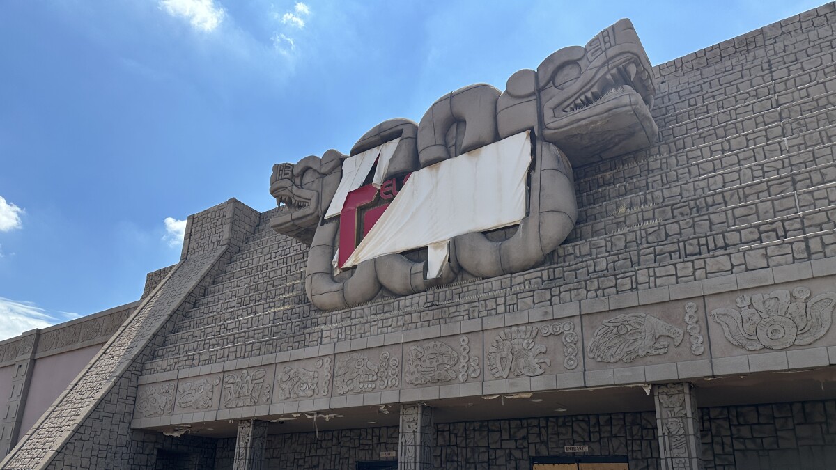 NewsByBridget's tweet card. The Fry’s Electronics off of Thunderbird and Interstate 17 in Phoenix has been closed since 2021. This week, some Valley residents saw the inside of it one last time, as part of a public preview for...