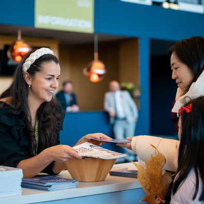 Tweet card summary image