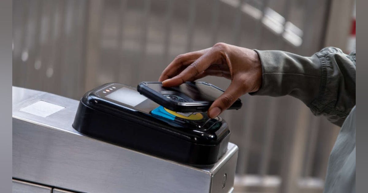 KDillardRTA's tweet card. The day pass pilot will be launched this year on the Ventra App after the vendor completes development and testing.