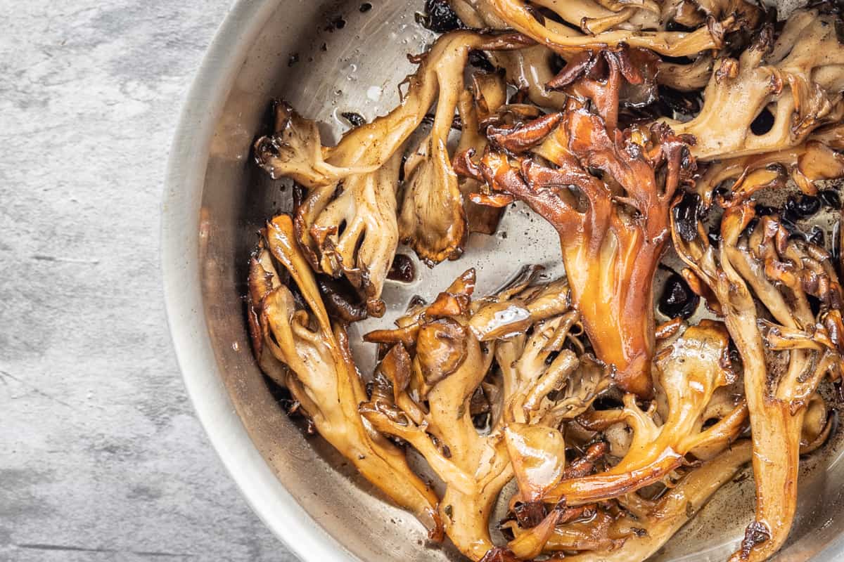 AlanBergo's tweet card. Wild hen of the woods mushrooms cooked in nutty brown butter with sage, finished with a squeeze of lemon is a great side dish for just about any meal.