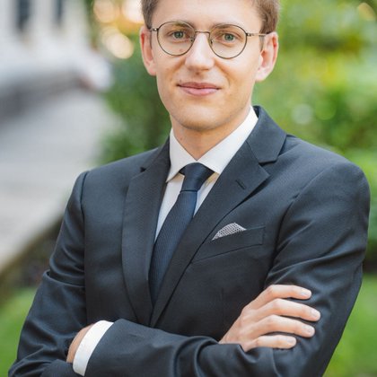 Tweet card summary image