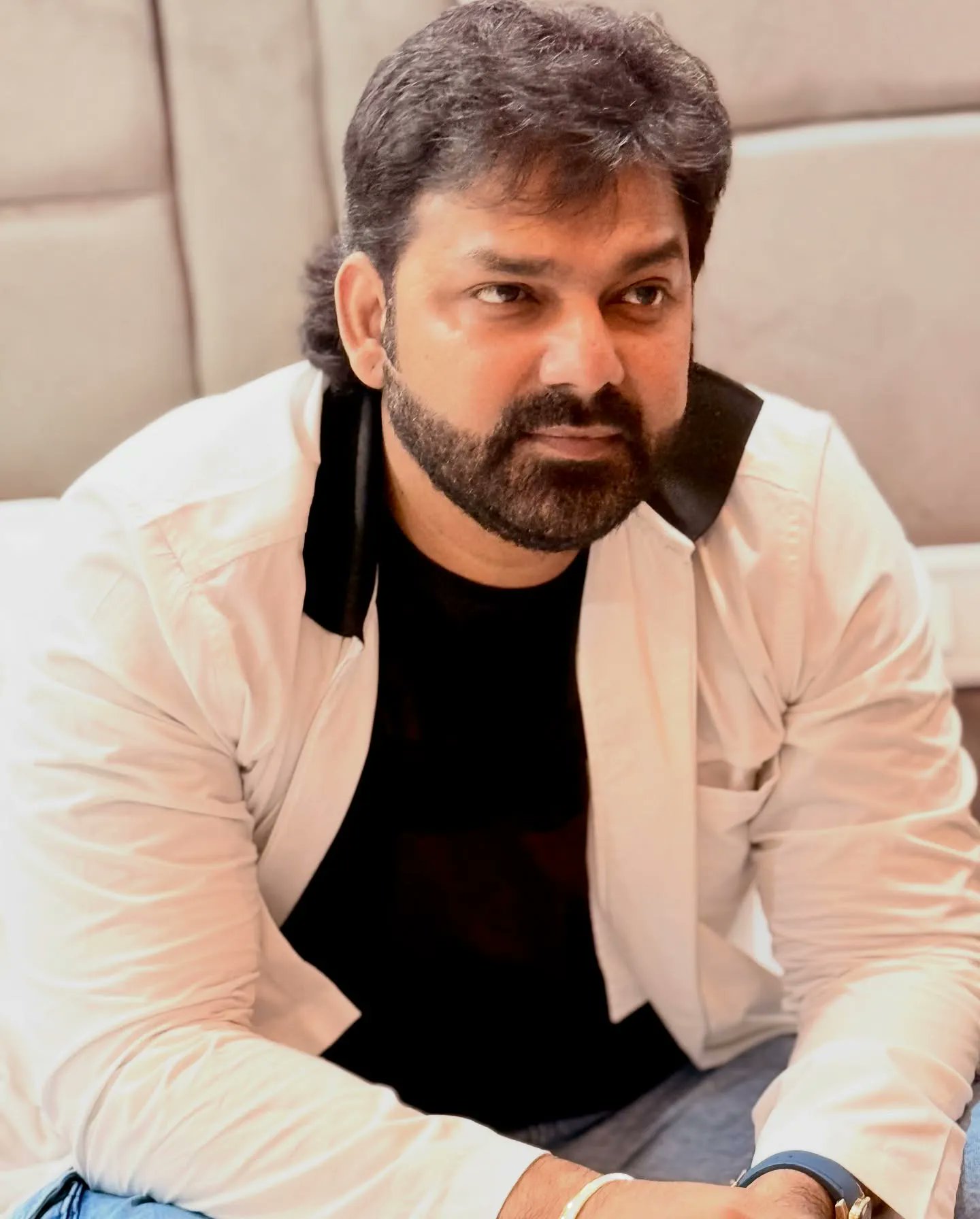 omdarpancg's tweet card. आर-विजन के बैनर तले बन रही फिल्म 'बोल' में नजर आएंगे पवन सिंह। रविंद्र सिंह निर्मित और ऋतेश ठाकुर निर्देशित यह फिल्म 2026 में रिलीज होगी। पढ़ें पूरी रिपोर्ट।