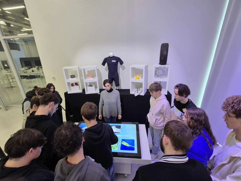 DirectionLpdc's tweet card. Les élèves de 1ère STI2D et de 2nde option Sciences de l'Ingénieur (SI-CIT) ont pu découvrir le biomimétisme autour de trois ateliers de vulgarisation au sein de l'IMTD - Institut des Mobilités et...