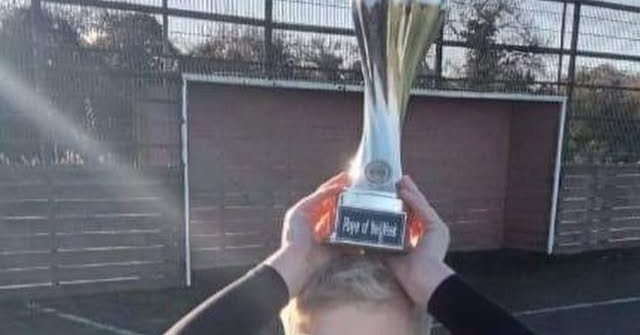 Tweet card summary image