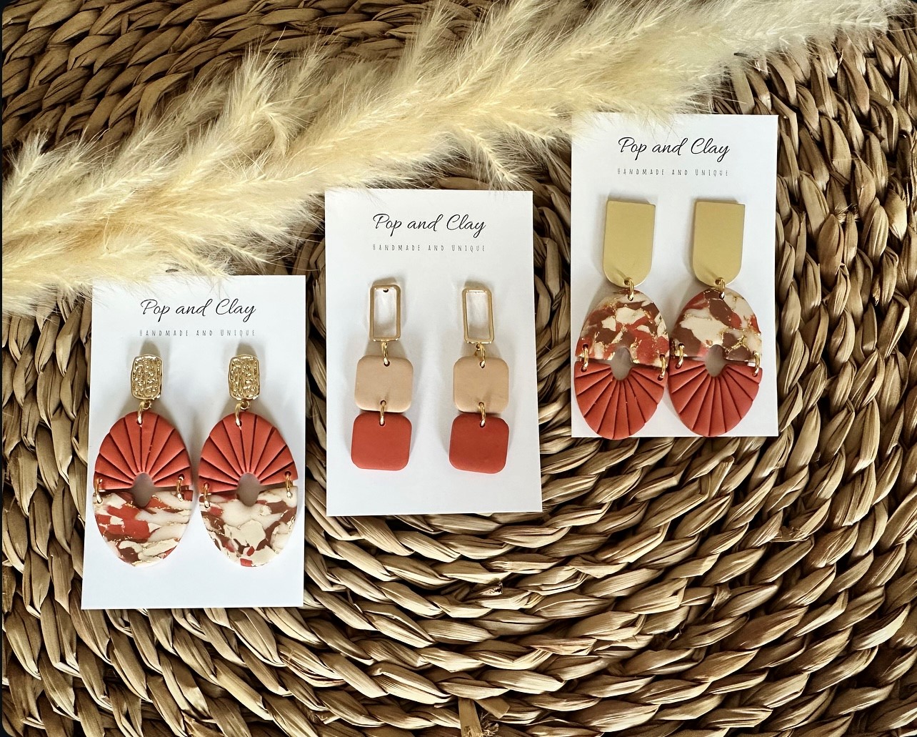 PXLeXperts's tweet card. Maak jij je eigen kleren, juwelen of huisdecoratie? Ben je handig met keramiek, hout, leer of glas? Of creatief met 3D-printer of…