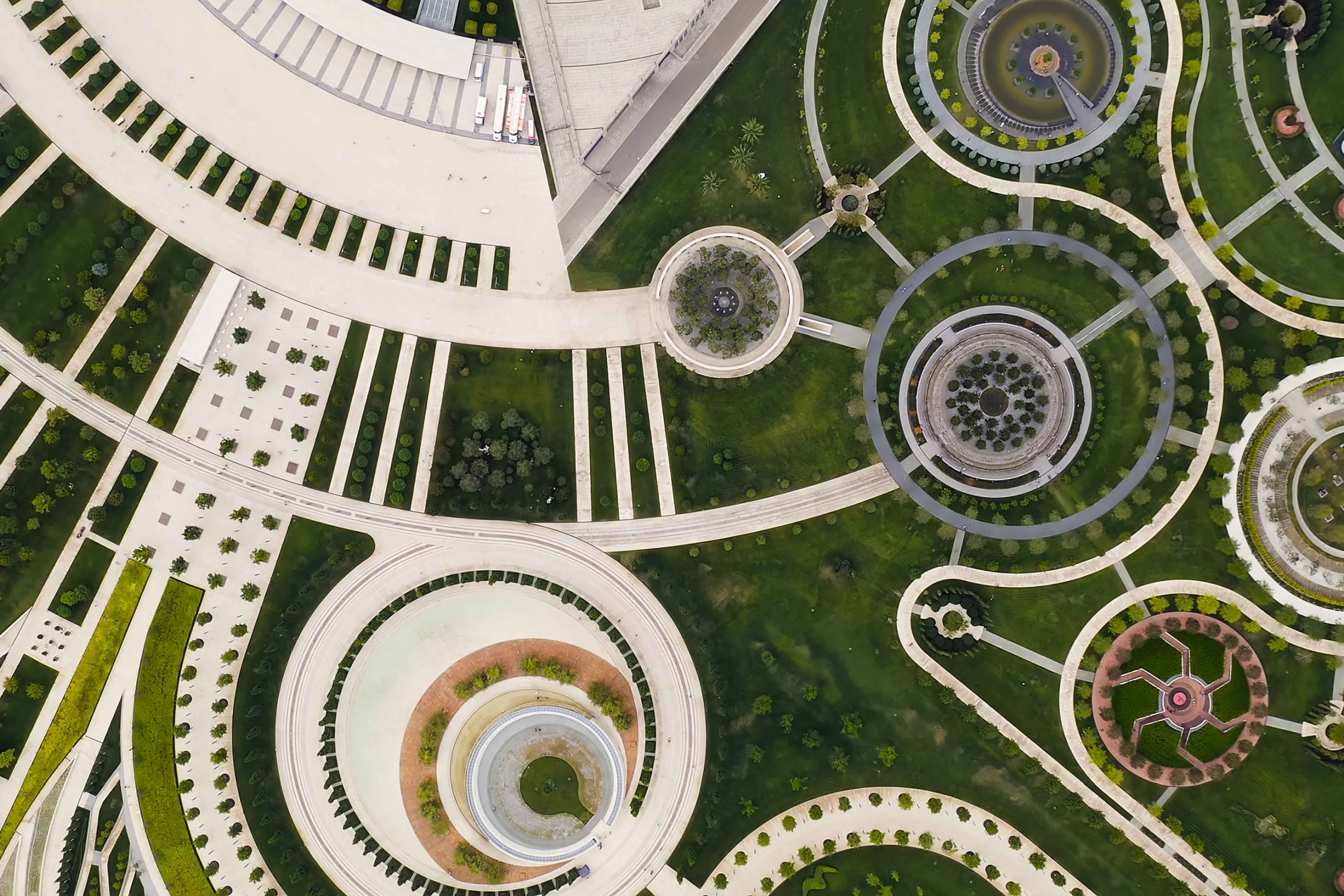 robot_colab's tweet card. 株式会社CoLab（コラボ）（以下、CoLab）は、「製造業サプライチェーンの変革」を目指し、視覚と力覚を融合した次世代AIロボットシステムを開発しました。創業者である代表取締役　川畑 晋治 氏に、起業の背景や前職キーエンスの経験、次世代AIロボットシステムの技術的特徴、CoLabが描く製造業の未来についてお話を伺いました。