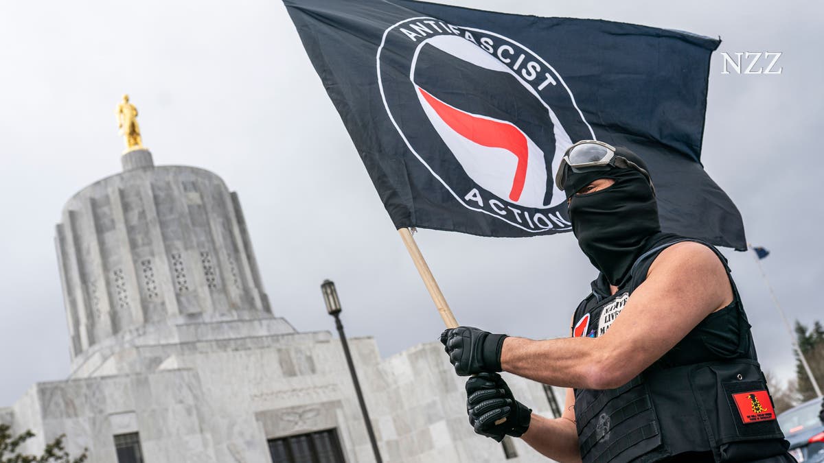 halterjuerg's tweet card. Der US-Präsident bezeichnet «die Antifa» als «Terrororganisation». Damit tut er vielen Aktivisten unrecht. Mit Demokraten sollte man Antifa-Gruppen jedoch nicht verwechseln.