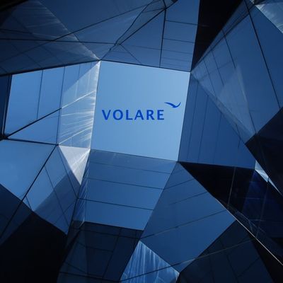 LunarWilliamR's tweet card. Learn about Volare's approach to minimizing losses for options traders, the role of community governance and staking, and future plans for multi-chain deployment and the addition of synthetic assets.