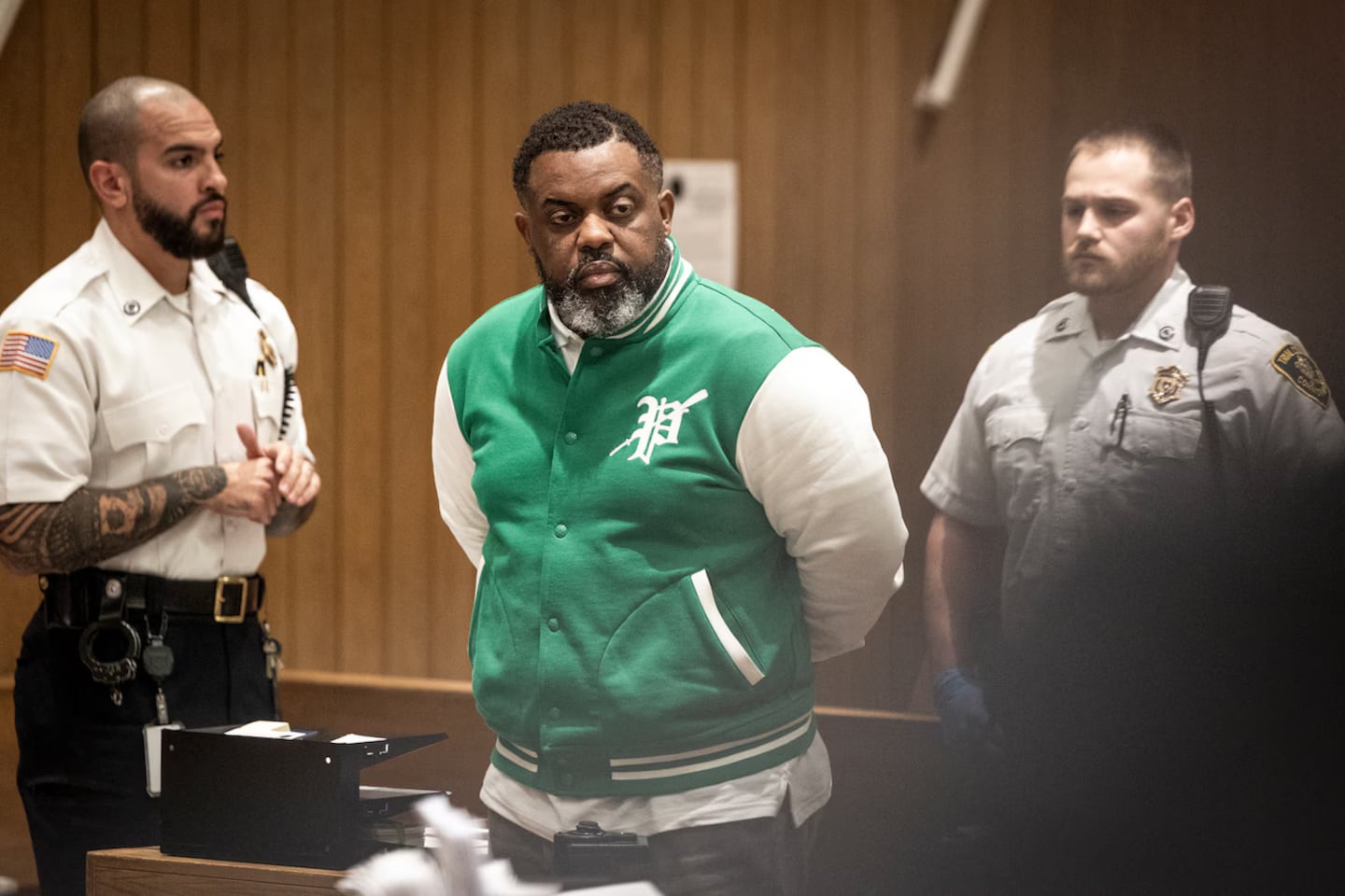 ShortsleeveMA's tweet card. Experts said no rookie or low-level player would be receiving drug deliveries of that magnitude and frequency.