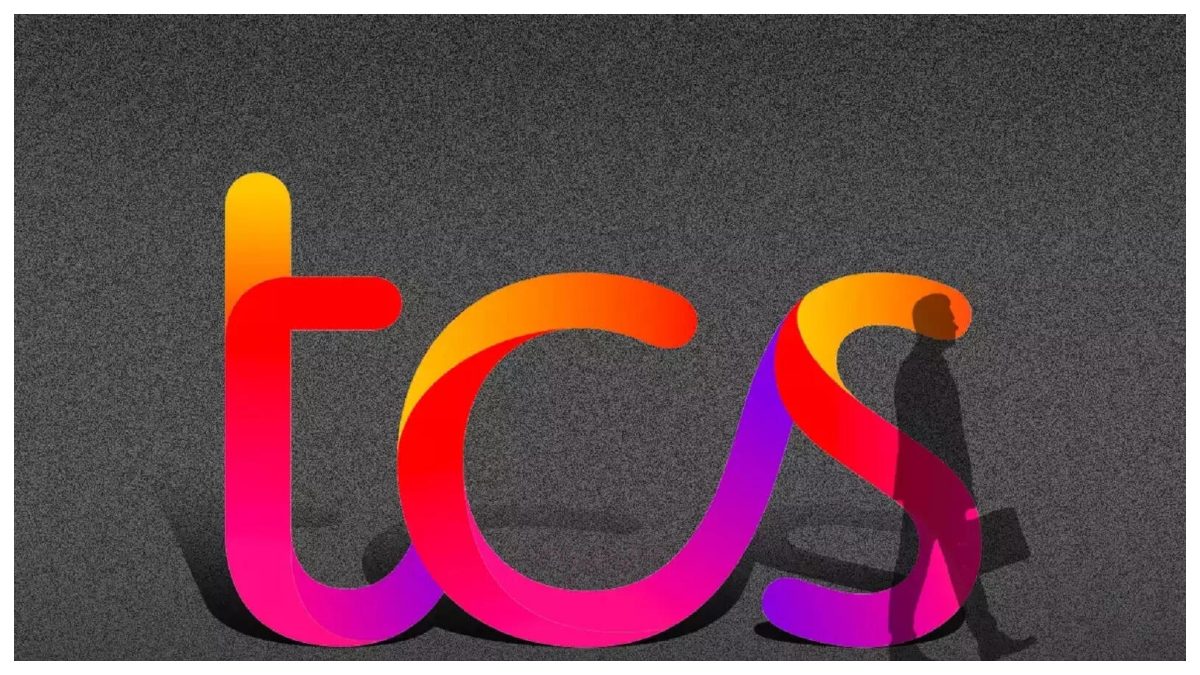 GoodreturnsTe's tweet card. TCS has announced up to 80% salary hikes for junior and mid-level employees starting September 1, according to an internal email from its HR heads. (TCS) తన ఉద్యోగుల జీతాల్లో భారీగా 80% పెంపు...