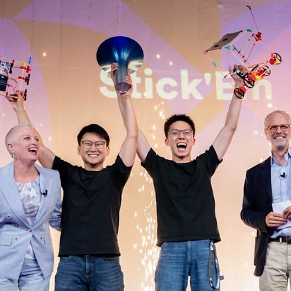 Tweet card summary image