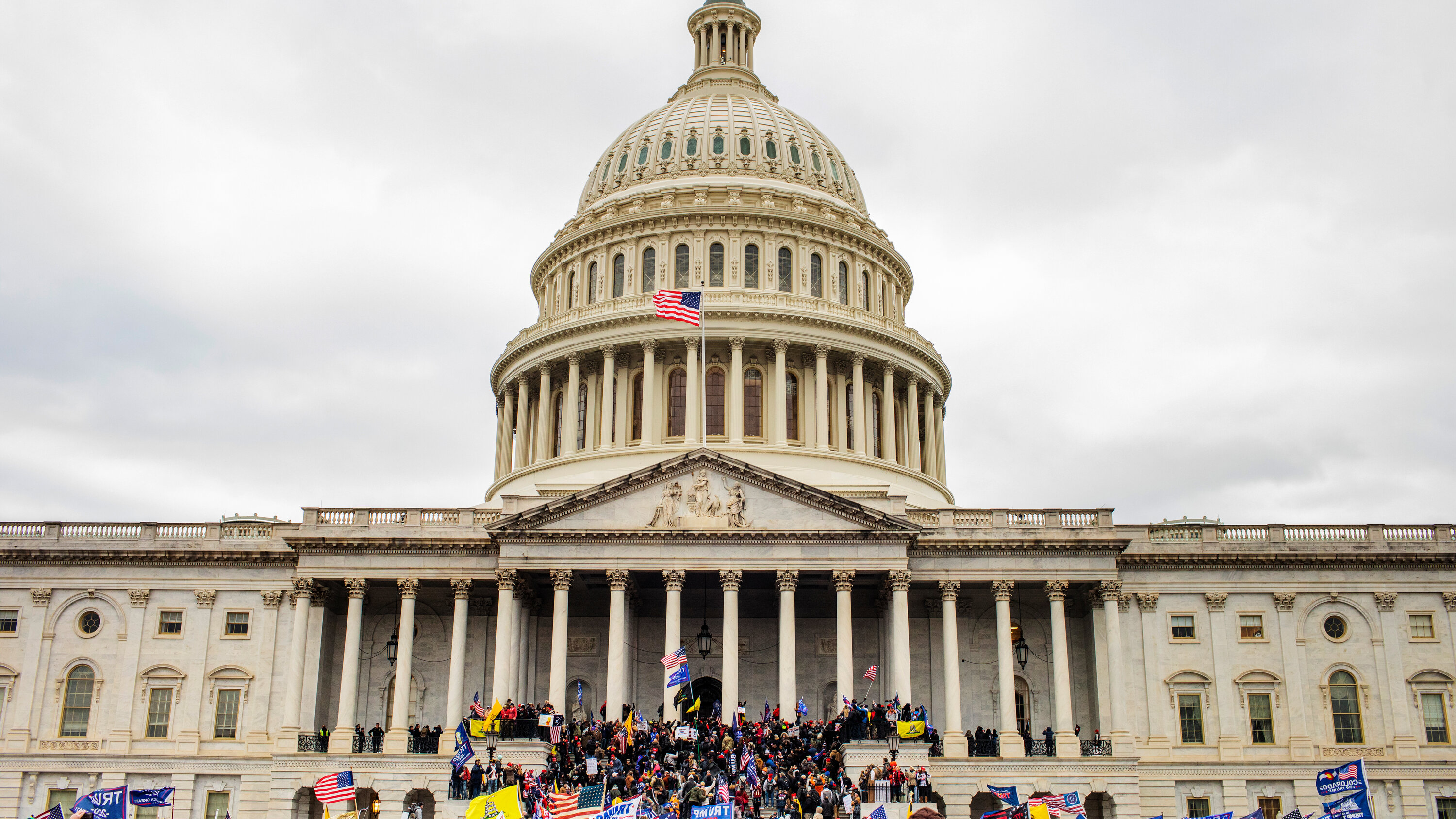 DevlinBarrett's tweet card. Republicans have voiced outrage that Jack Smith looked at G.O.P. lawmakers’ phone records surrounding the Jan. 6 attack. Legislation to reopen the government would allow them to sue for $500,000 each.