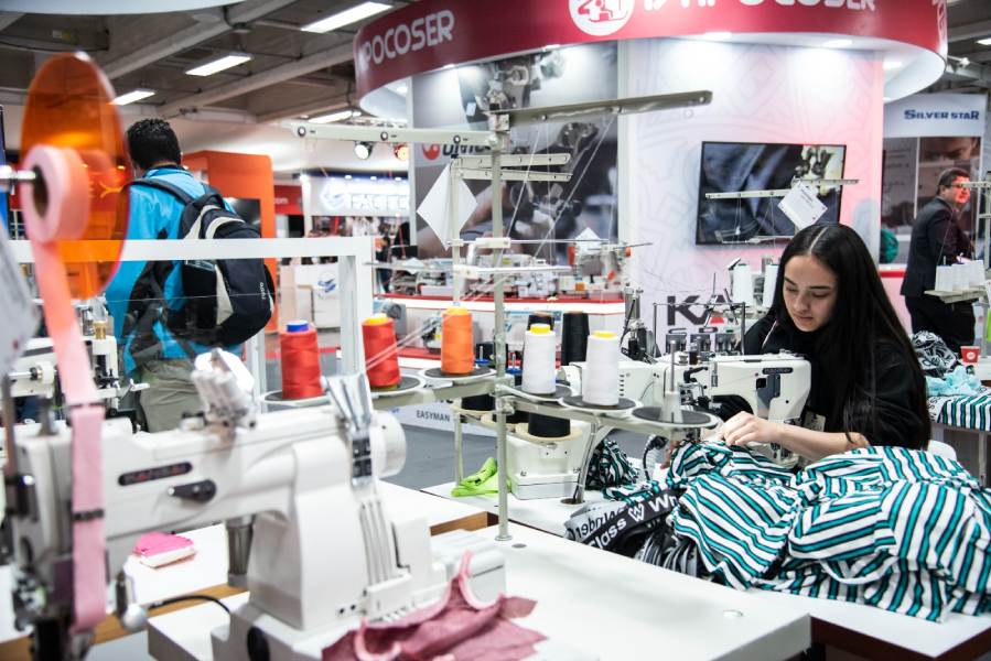 notirespuestas's tweet card. [FOTOS] La quinta versión del evento se llevará a cabo del 9 al 11 de mayo en Corferias, organizado en asocio con la Cámara Colombiana de la Confección y Afines (CCCyA).