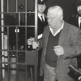 ameria_radio's tweet card. Mistery non deve morire - Il Mostro di Firenze - Il Processo - chi...