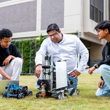 Tweet card summary image