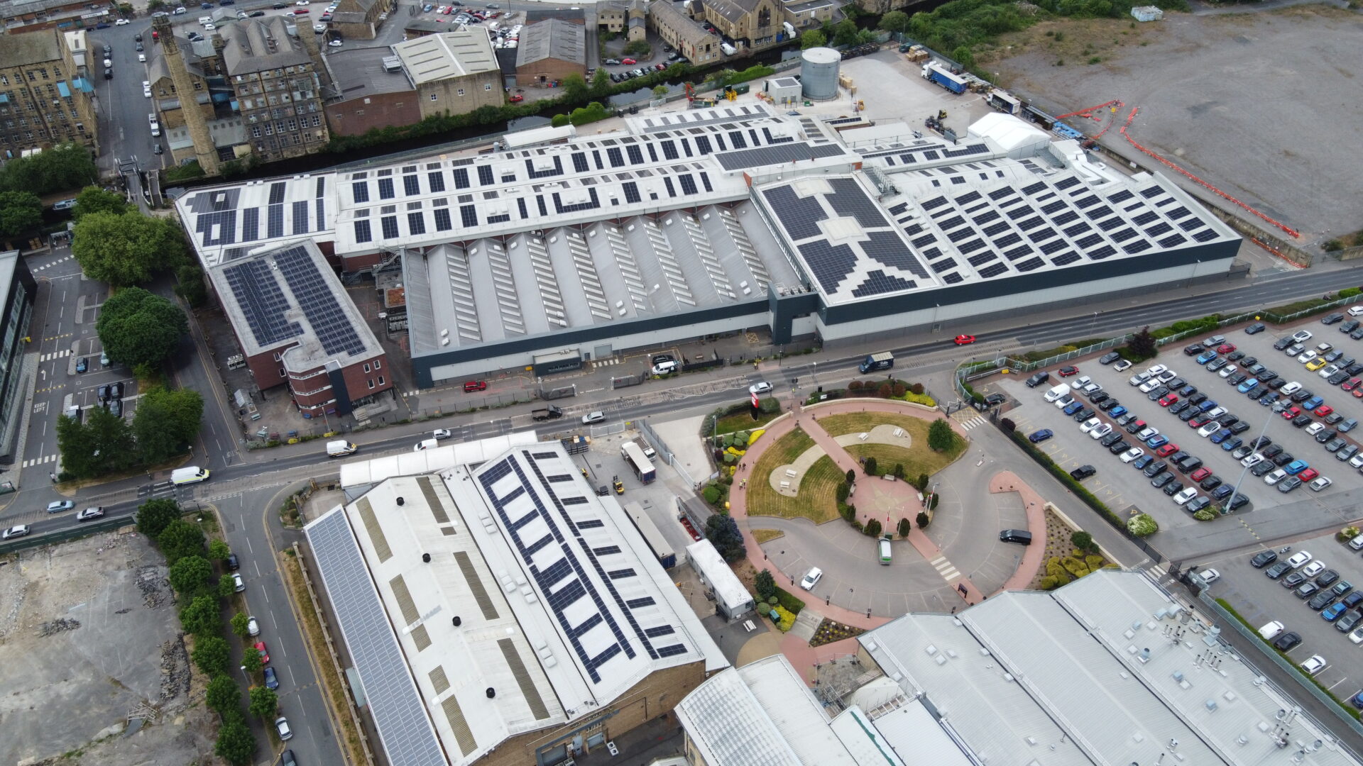 FarrarBamforth's tweet card. Cummins Solar Roof Project - Farrar Bamforth