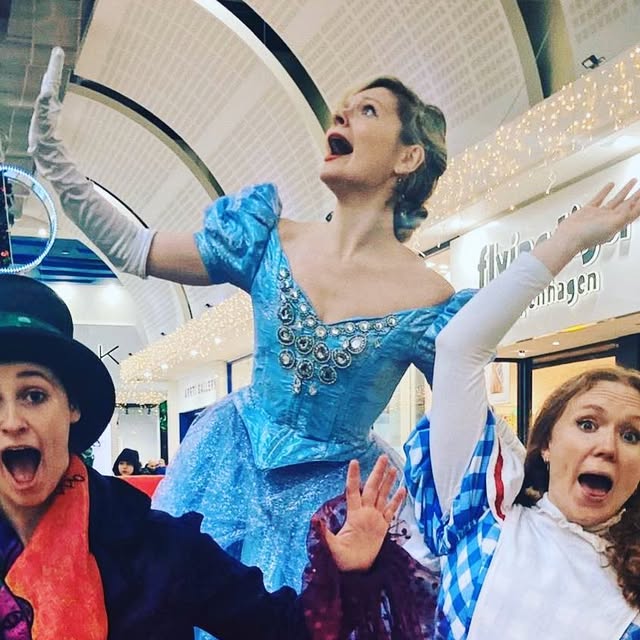 STORYSTOCKFEST's tweet card. Travelling story circus (@storystockcircus) • Instagram photo