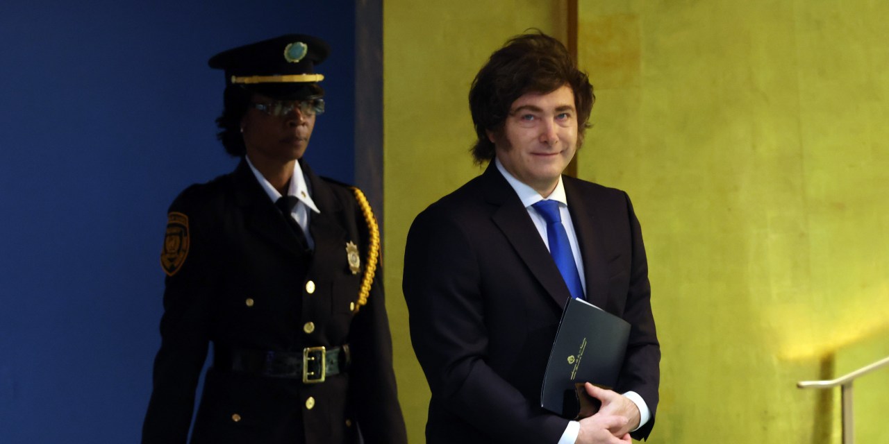 WSJ's tweet card. Bankers are instead discussing a smaller, short-term facility to help Argentina make a roughly $4 billion debt payment in January.