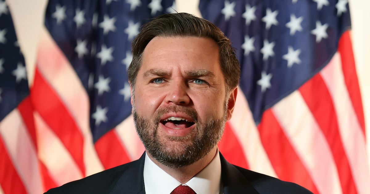 thedailybeast's tweet card. The vice president had a text exchange with the billionaire Amazon founder.