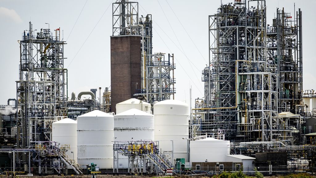 NOS's tweet card. De Gezondheidsraad adviseert om te investeren in een goed meetprogramma om gezondheidsrisico's beter in te kunnen schatten.