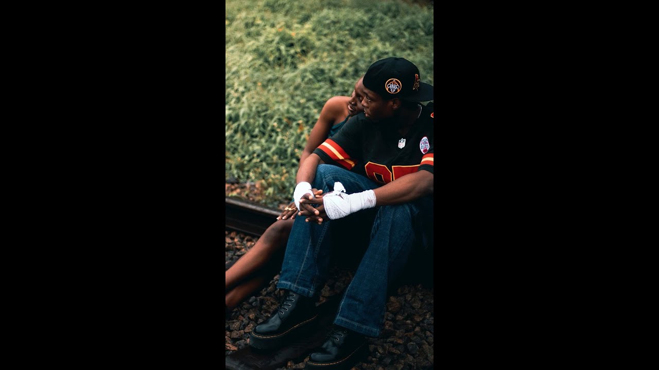 zizcky_ayo's tweet card. Zizcky - Melanin (visualizer)