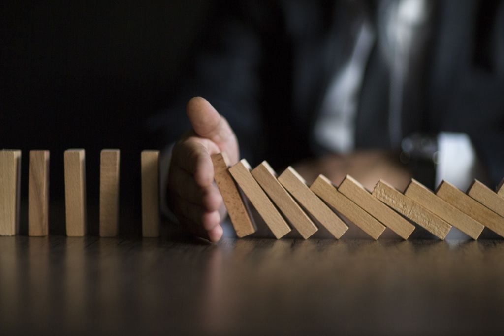 ExecForumDenver's tweet card. Executives feel like they carry the weight of the world in a turbulent and complex environment.