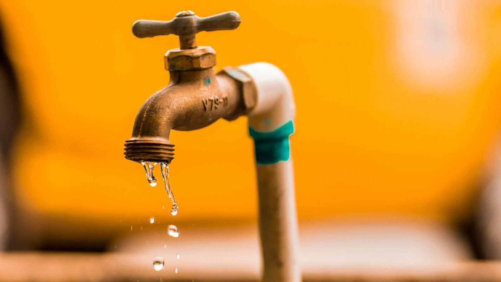 flipscienceph's tweet card. Since 2018, high levels of arsenic have been detected in the water supply of two Laguna towns, Bay and Los Baños—a serious threat to public health.